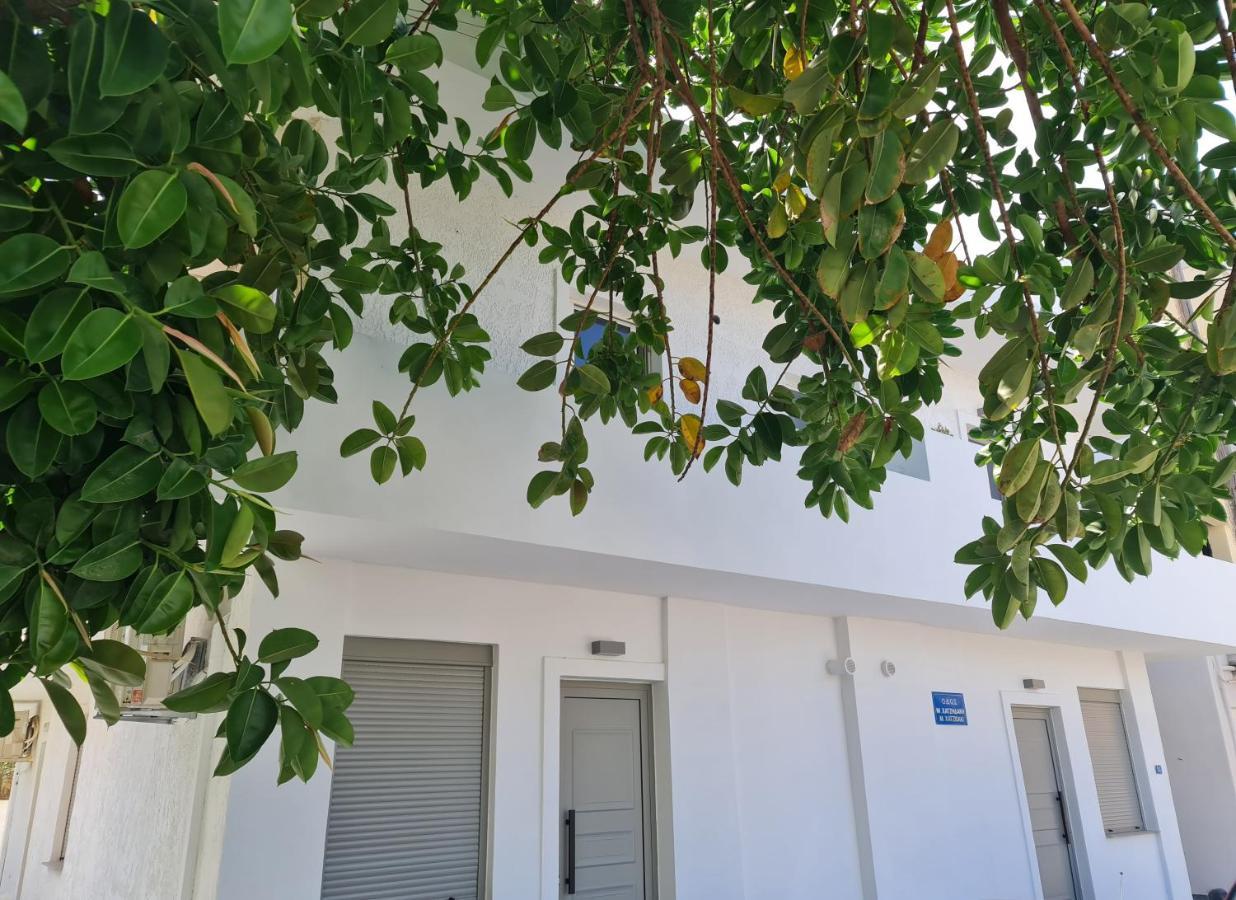 Sarri Appartments Amoudara Lasithiou エクステリア 写真